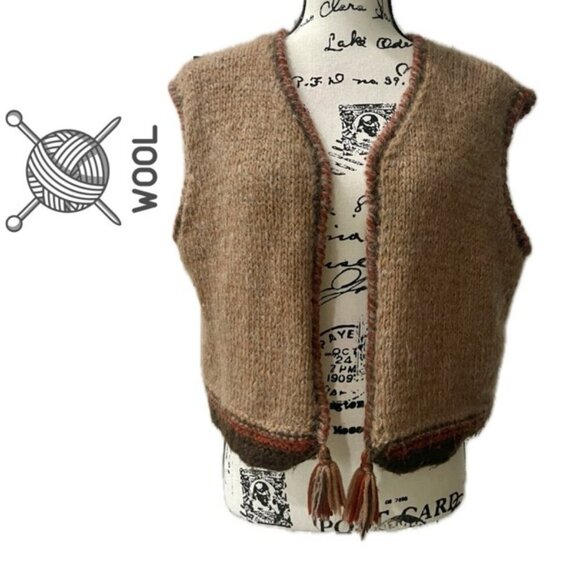 VINTAGE BOHO HIPP HANDMADE KNNITED CASHMERE BUTTONS LESS VEST - Picture 1 of 15